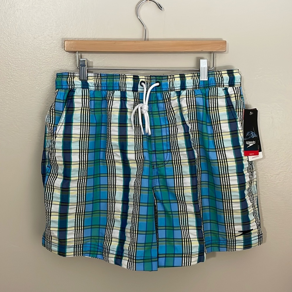 NWT Mens Speedo Volley 16” Swim Trunks. Size Large